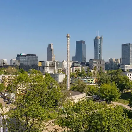 Elegant With Parking Space Near Expo Xxi In By Renters
